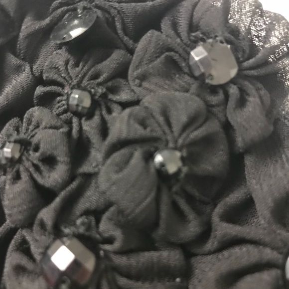 Tee shirt with embellishments - Picture 3 of 3